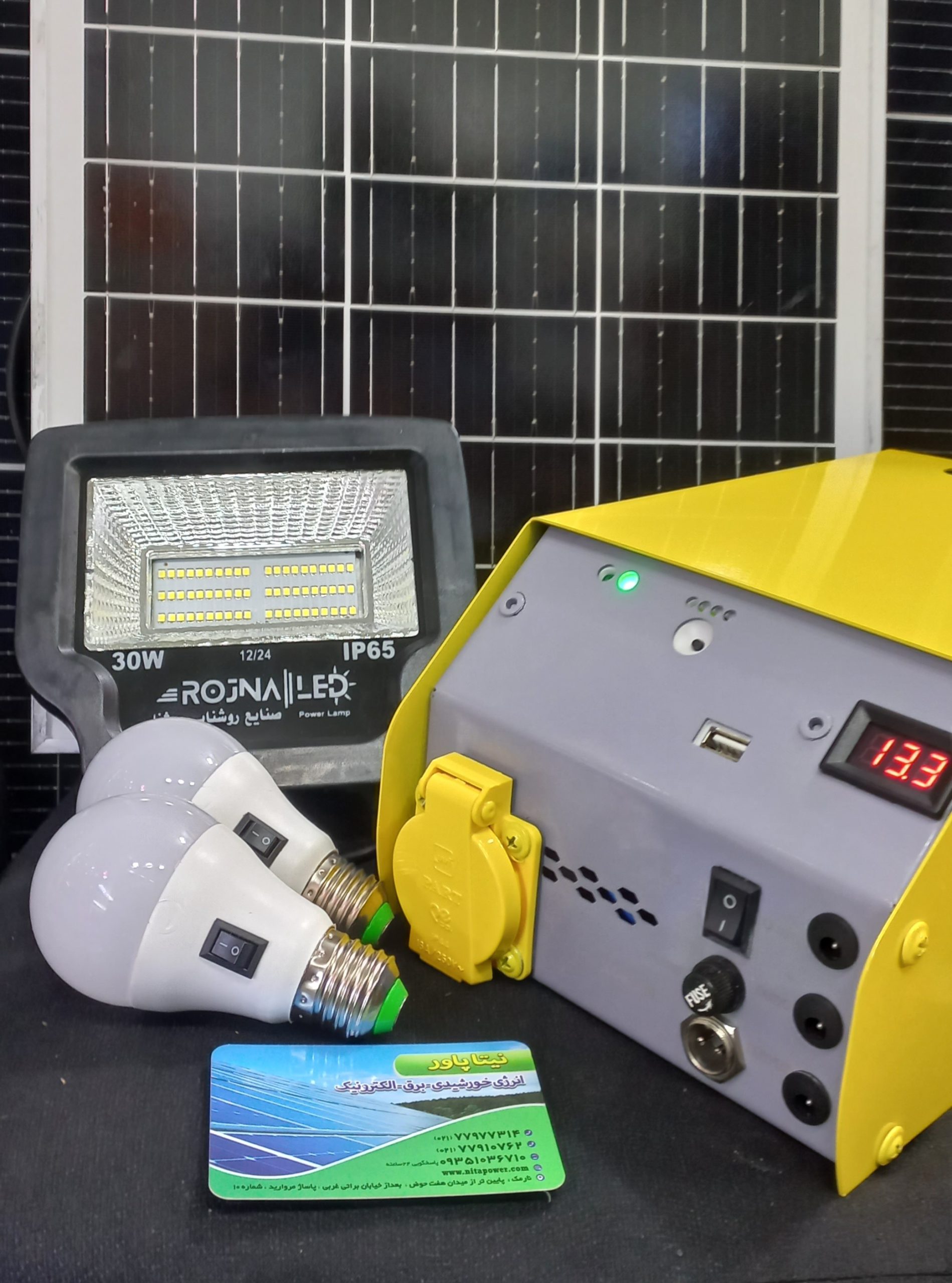 پکیج برق خورشیدی قابل حمل 60000MA لیتیوم فسفات اینورتر500W-220V سولار