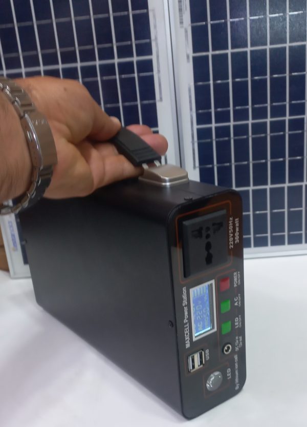 پکیج برق خورشیدی قابل حمل 300وات باتری لیتیوم 66000MA پنل خورشیدی 50وات